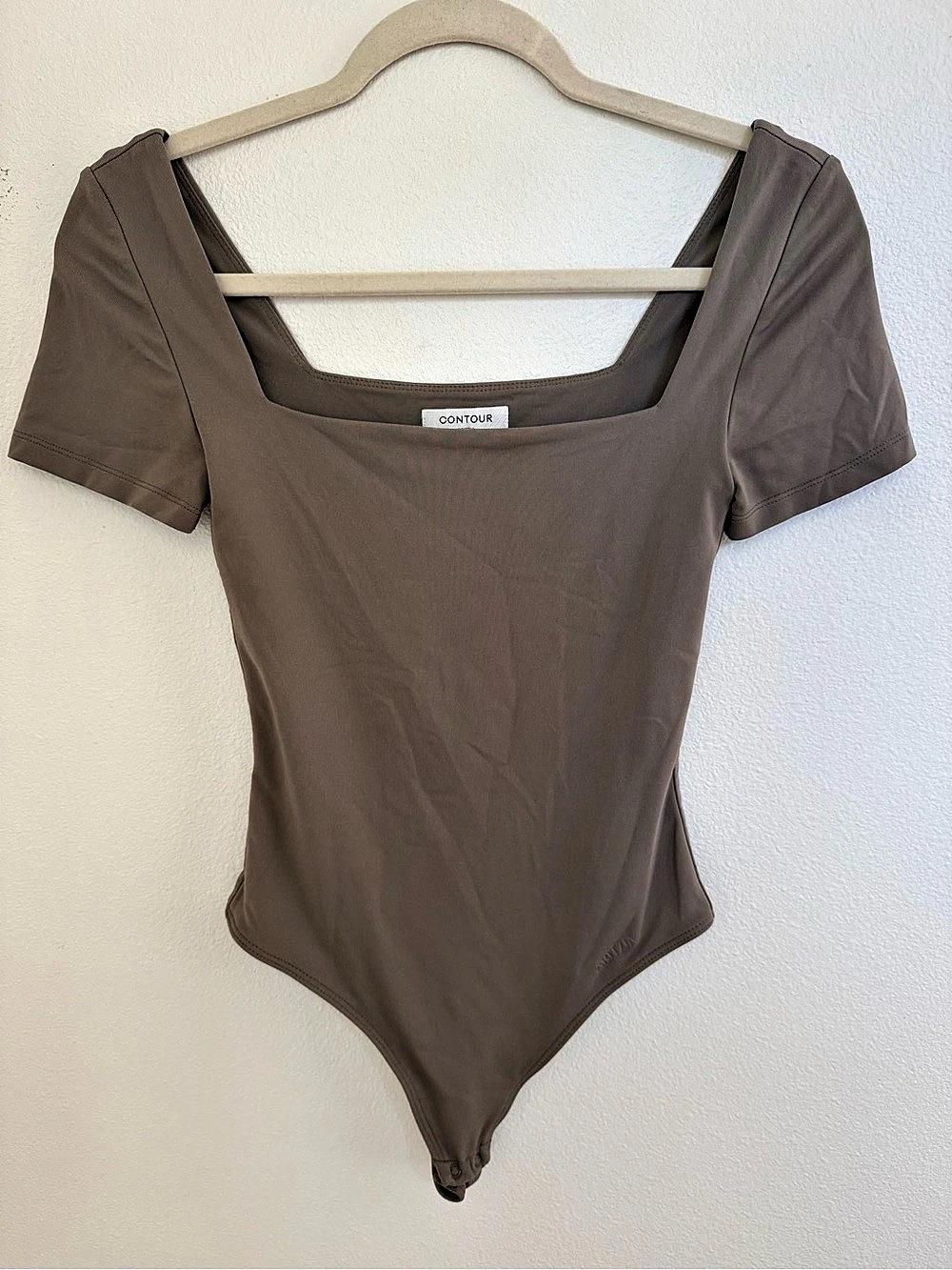 Aritzia Contour taupe Square Neck Bodysuit Like New